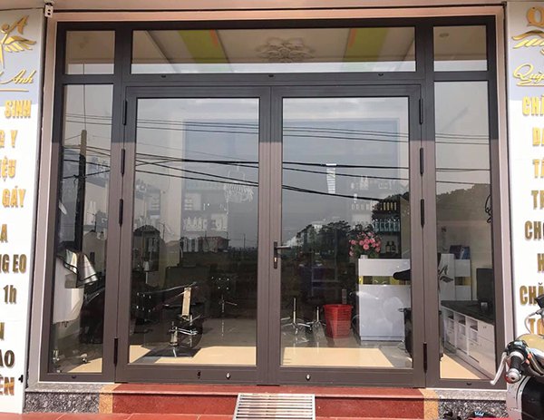 Mẫu cửa nhôm Xingfa đẹp màu ghi xám